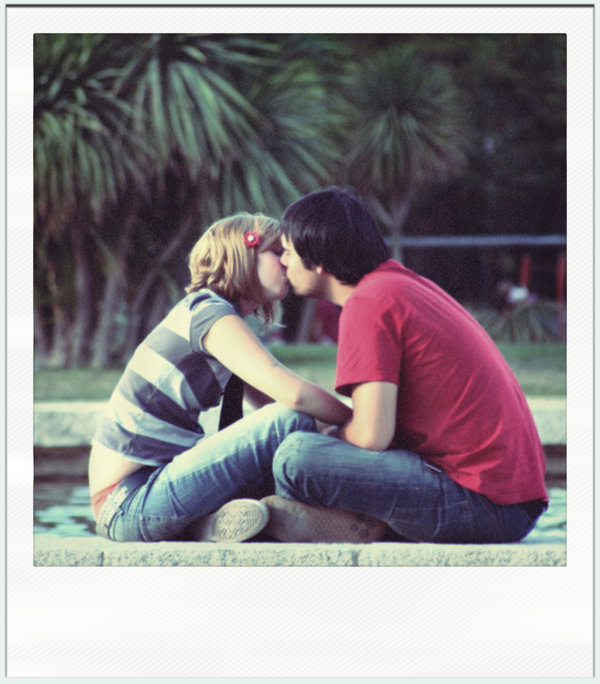 Love_Polaroid_by_Liaaa.jpg